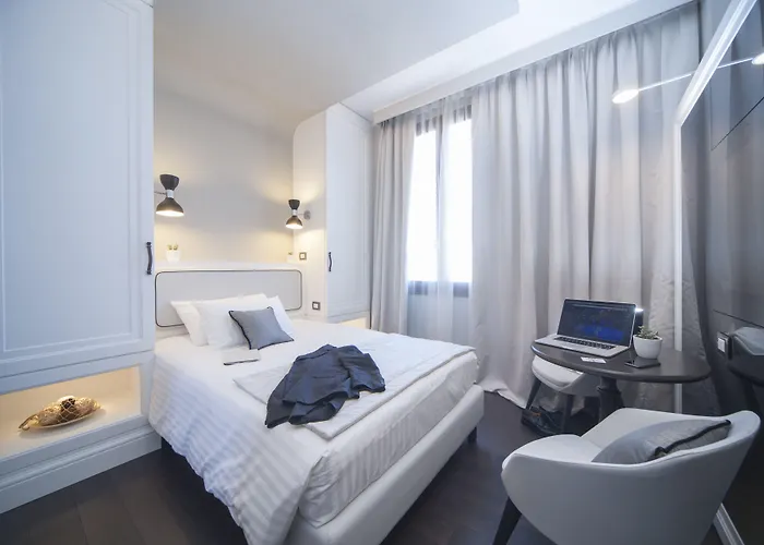 Grande Italia Otel 4*